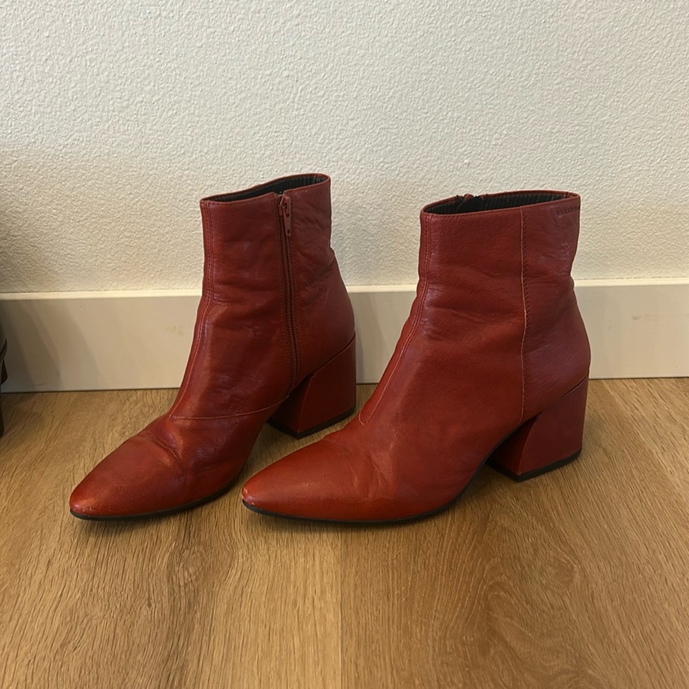 Vagabond red booties